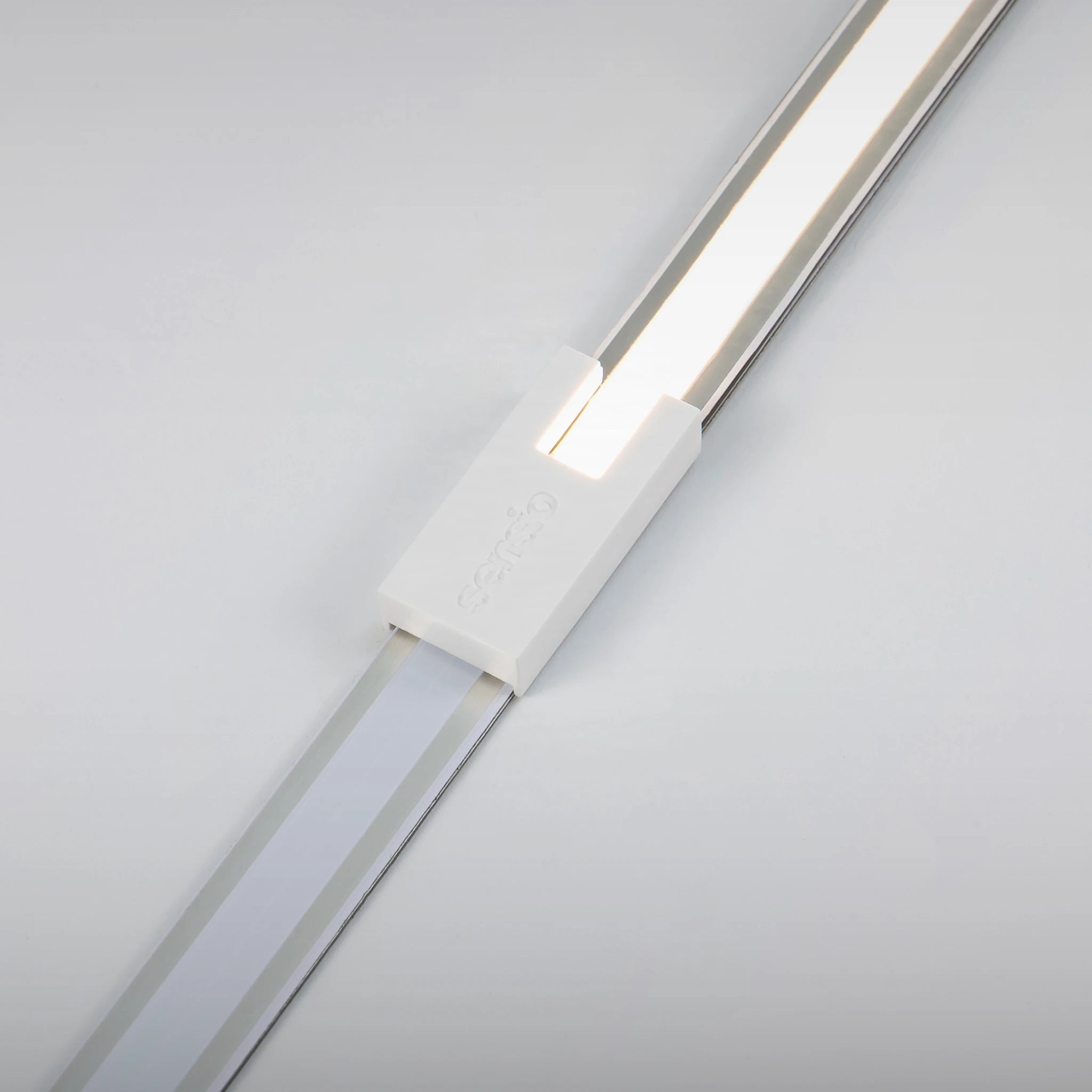 Affinity - Flexible Strip Connector